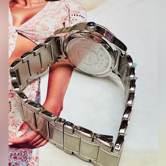 Invicta Angel Lady Ladies Watch Quartz - Picture 9 of 11